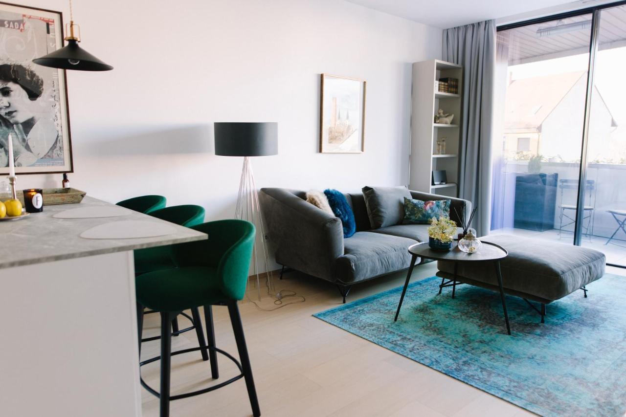 Design Apartman - Free Parking Szeged Buitenkant foto
